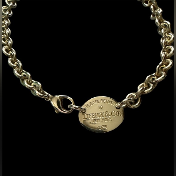 Tiffany & Co. Silver Chain Necklace with Blue Packaging - Picture 4 of 4